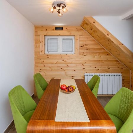 Apartmani Nada 콜라신 외부 사진