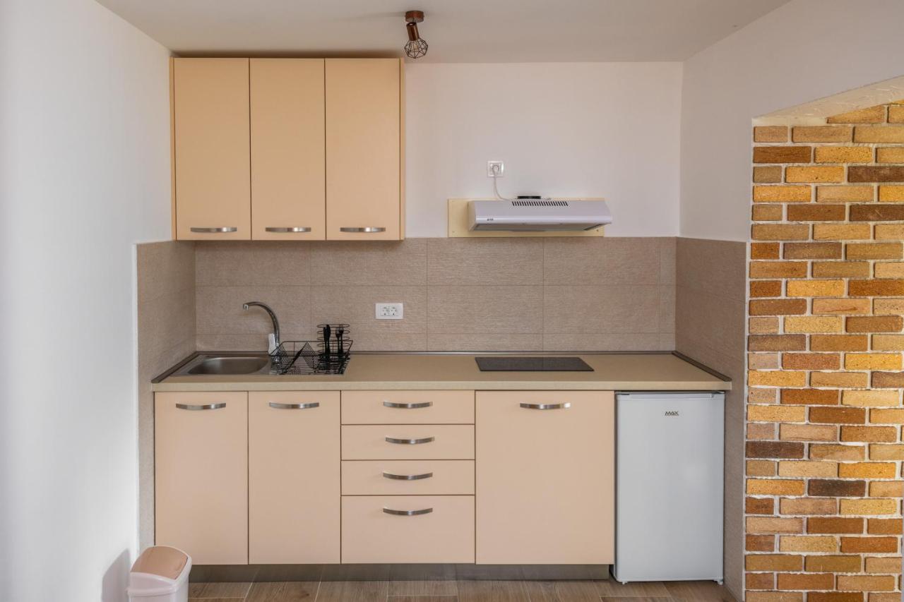 Apartmani Nada 콜라신 외부 사진